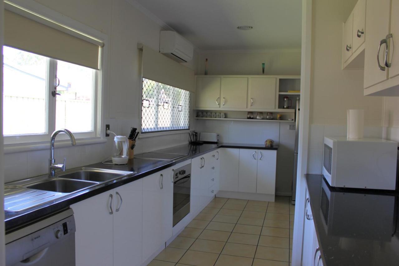 Edge Hill Clean & Green Cairns, 7 Minutes From The Airport, 7 Minutes To Cairns Cbd & Reef Fleet Terminal Kültér fotó